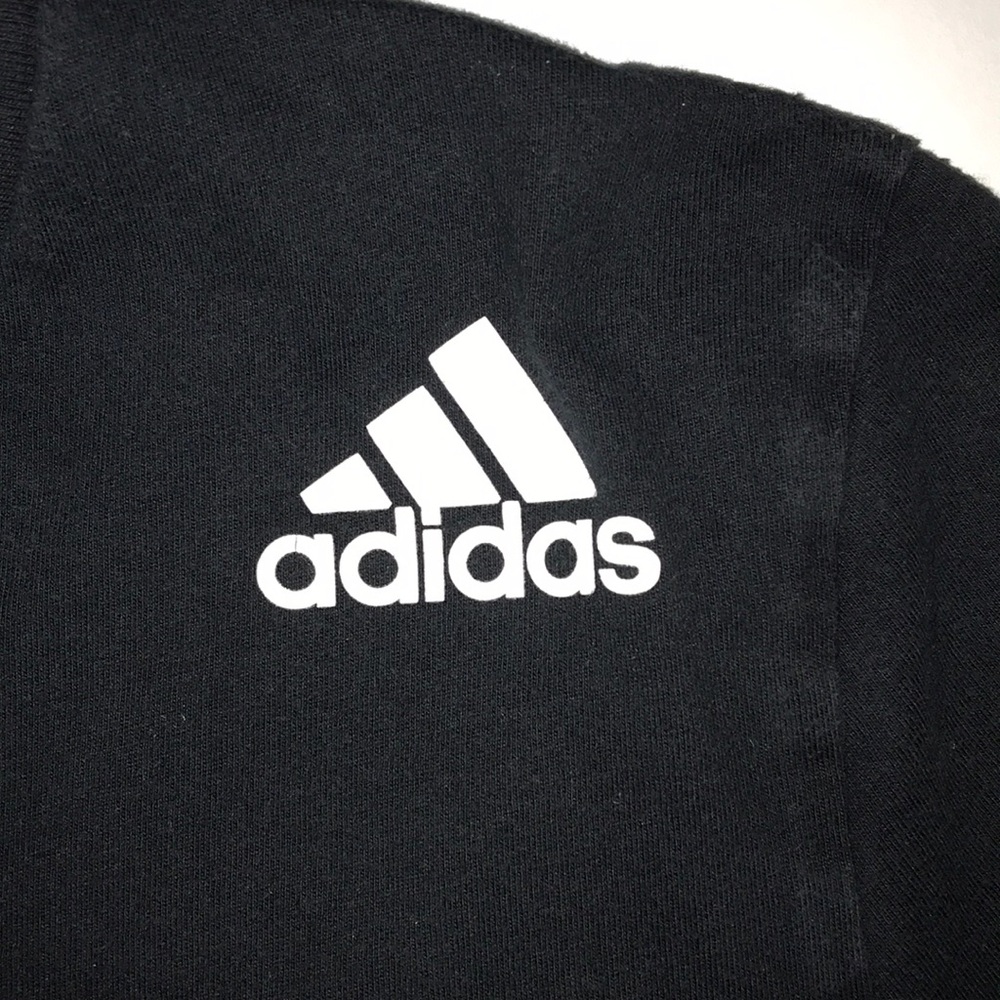 Boys Adidas Long sleeve size XL - Picture 2 of 4